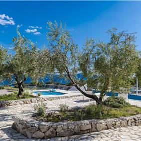 Luxury 5 Bedroom Beachfront Villa near Dubrovnik, Sleeps 11-12